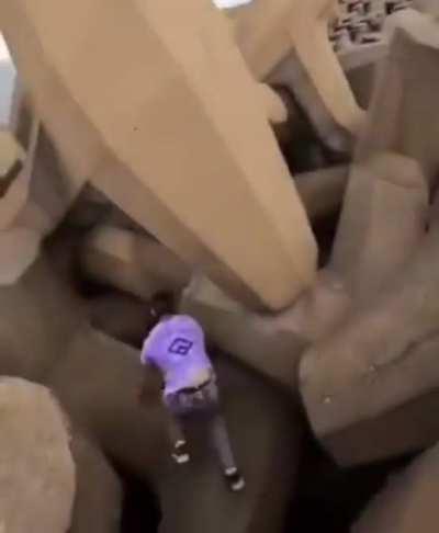 camera man managed to follow all the way through