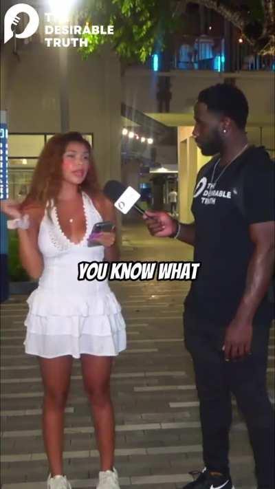 lady thinks she 1000/10!!