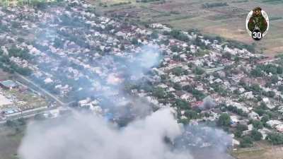 Russian artillery from the 30th Mechanized Infantry Brigade and UAV operators engage enemy infantry in the Pokrovsk direction