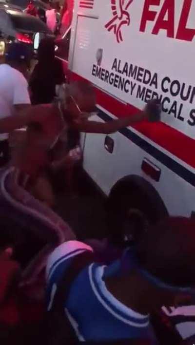 What is going on here..? 💀