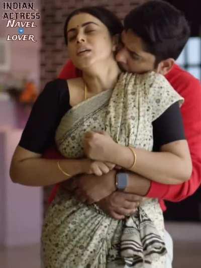 Shamna Kasim losing it. Love seeing her juicy thicc body used like this in saree 💦