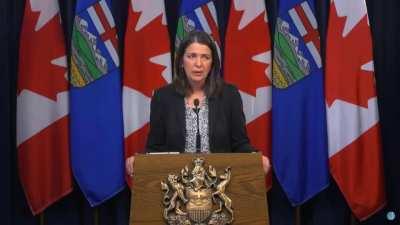 Alberta's new premier, Danielle Smith, is saying all the right words. Let's hope that she doesn't backstab the unvaxxed in the future.