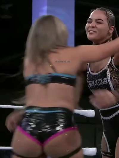 Lola Vice at WWE World (4/17/26)