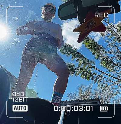 I perform car pissing at home! get your service now! 💦🤭🙌🏻🚗 (f)