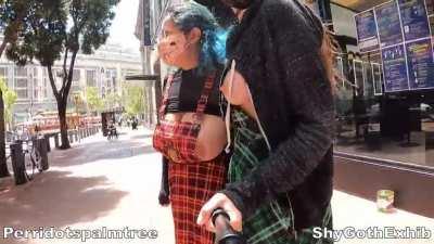 Perridotspalmtree and I got our photo taken for a stranger!