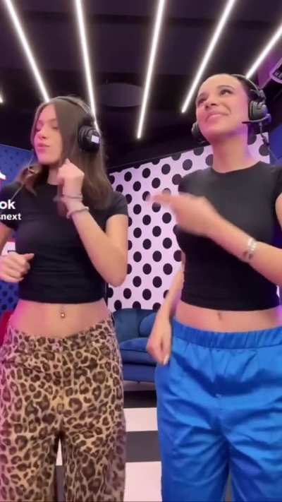 Lisa Luchetta e Sara Esposito, non so dove guardare