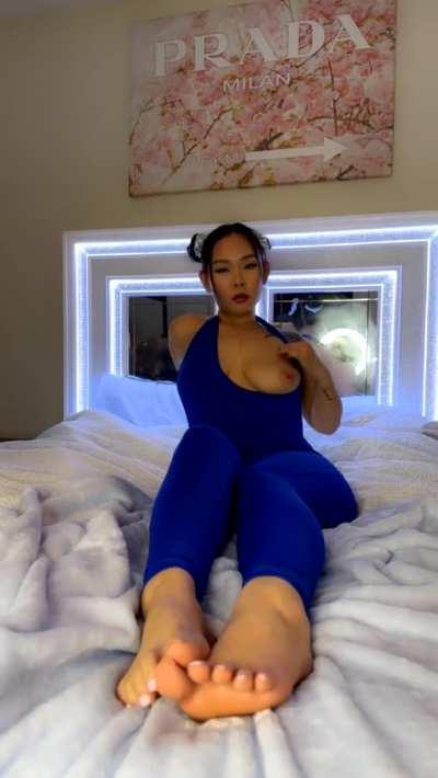 I’d love to bounce these in your face while I’m bouncing on that dick