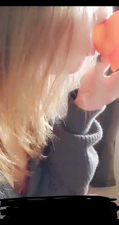 Just need to quickly prove I can deep throat the orange dildo 😋 [f],[27[