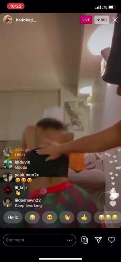 Y’all ain’t gotta wait till he hit 100 upvotes I got y’all 🤣💯