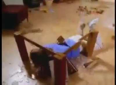 Este es mi primera publicacion, me dio mucha risa asi que lo pongo aqui