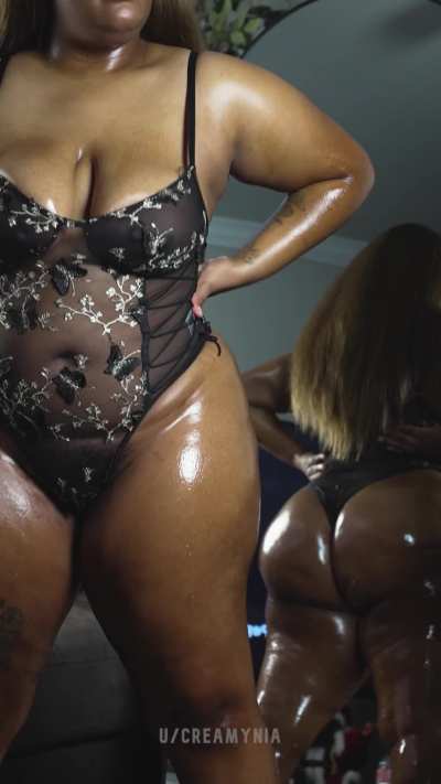 Team Ass vs Team Tits...Explain your reasoning 