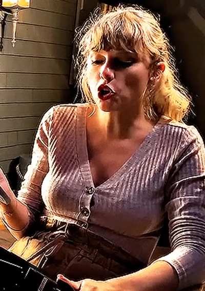 Taylor Swift, Busty