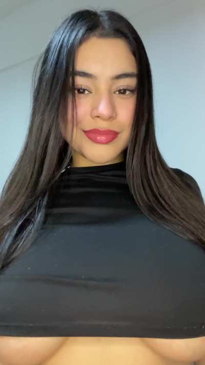  Just a 19F cutie in your feed