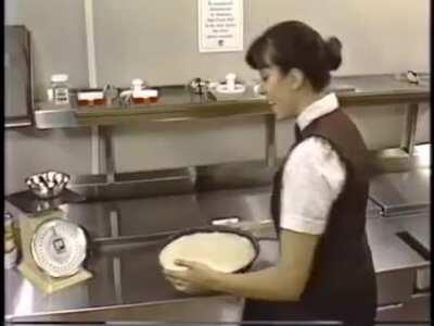 Learn how to make pizza hut pizza