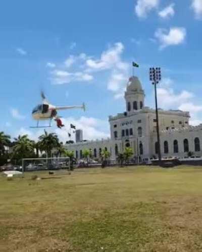 Papai Noel chegando em 2020