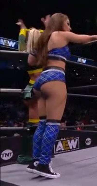 Skye Blue...better quality of tonight's ass jiggle.