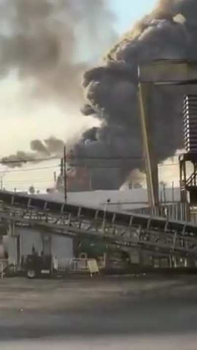 Explosion at the Port Arthur oil refinery in the American state of Texas