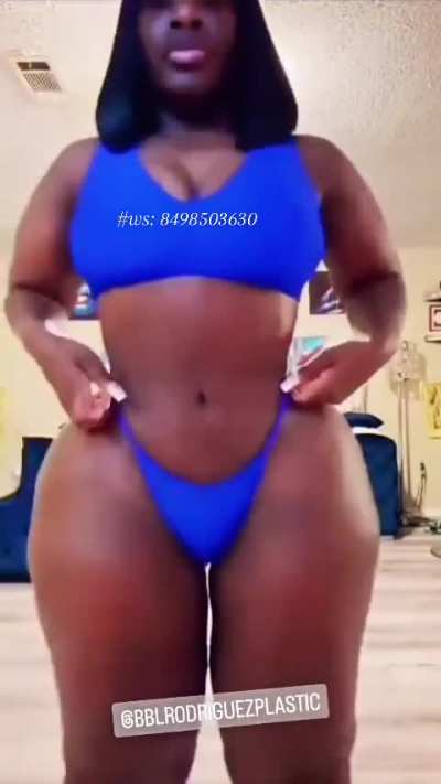 Anyone know who this is? used to follow her on tiktok but forgot her username 🤦‍♂️