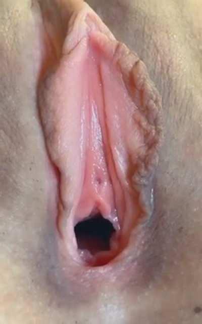 Love getting my pussy stretched open right when i wake up