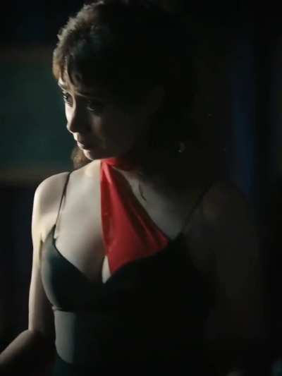 Cristin Milioti (Penguin Black Dress)