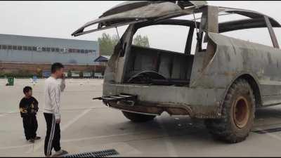 Somebody from China made a supersized Audi from scratch.