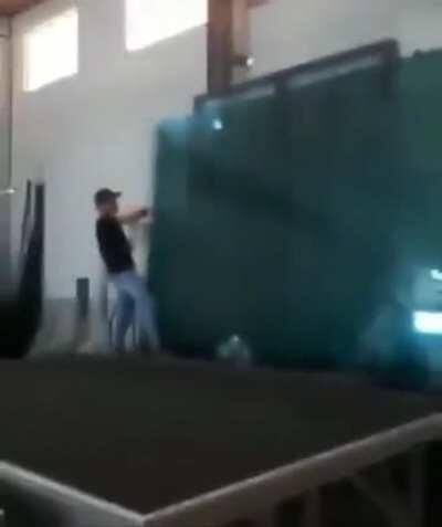 Air supported glass transfer table.