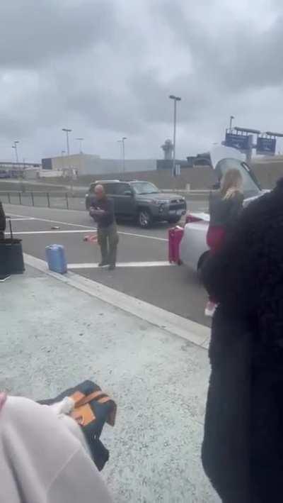 Karen attacks Uber driver because her tas he doesn't fit.