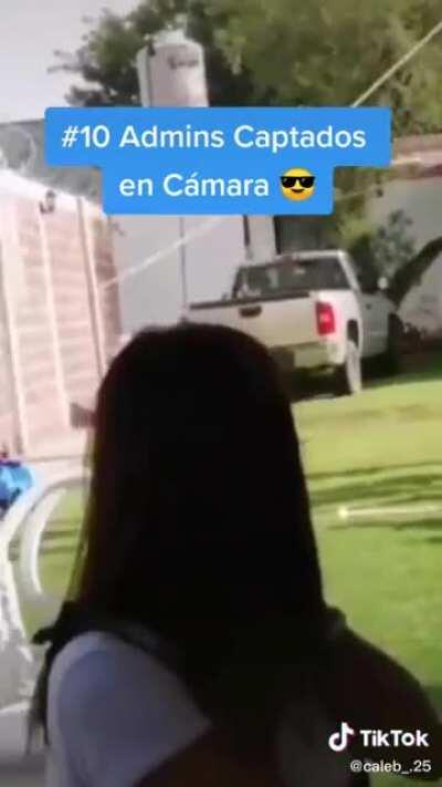 #10 admins captados en camara