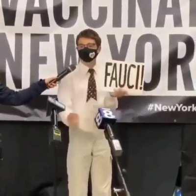 fauci sussy⁉️😂😂