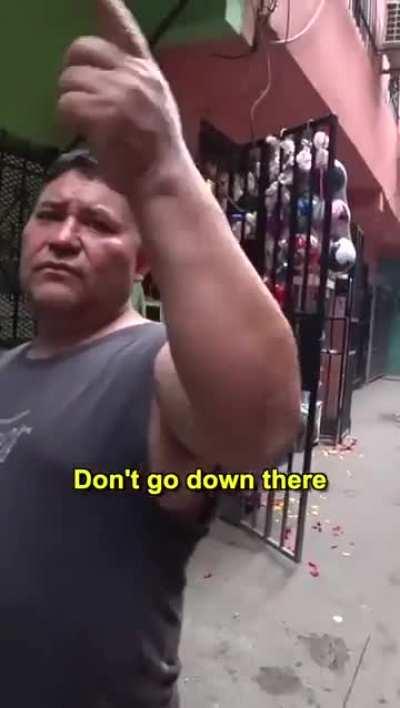 Que innecesario lo que sea que quería demostrar metiendose así 