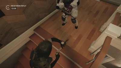 Frost traps become invisible and unbreakable if frost is killed while picking them up