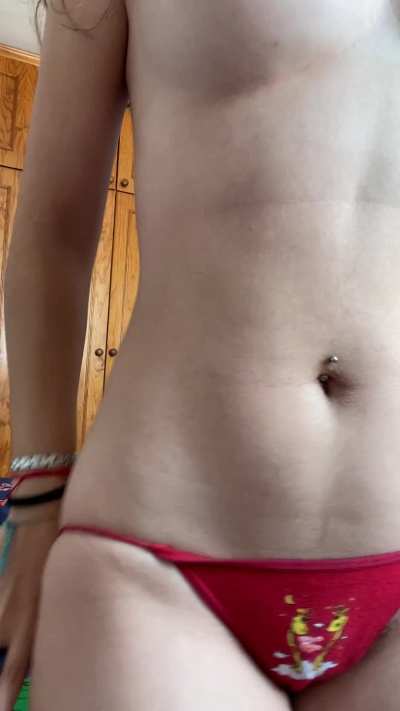 Deja un comentario y tu ⬆️ , tendrás un nude en tu DM para criticar