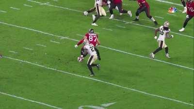 [Highlight] Pass interference committed on Gronk saves the Buccaneers Drive on 4th and 4