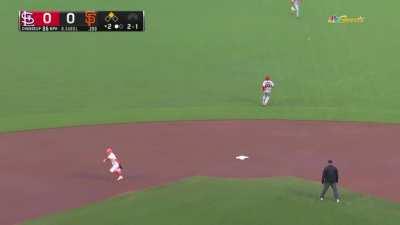 [Highlight] [Highlight] Thairo Estrada steals second and eventually scores after the Cardinals make two errors on the play.