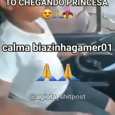 finalmente tô indo conhecer ela 😍😍😍😍😍 eu moro em belford roxo e ela em Roraima 😍😍😍😍😍😍