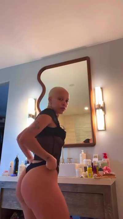 Doja cat instagram live twerk