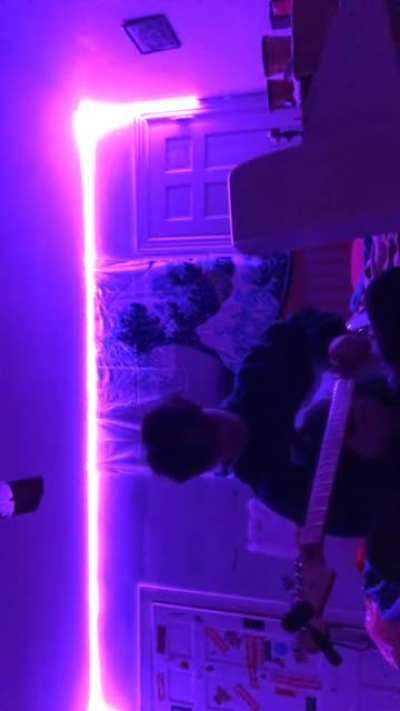 Gravityy solo improv (with loop pedal and klon clone)