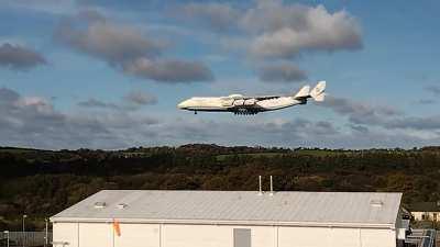 Antonov arriving on Shannon again. Such an impressive machine