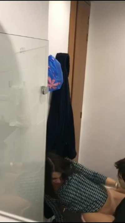 Extremely H0rny Students in Bathroom of a College Party🥵 Must Watch Full Video😍🔥 [Link in Comments 📩]