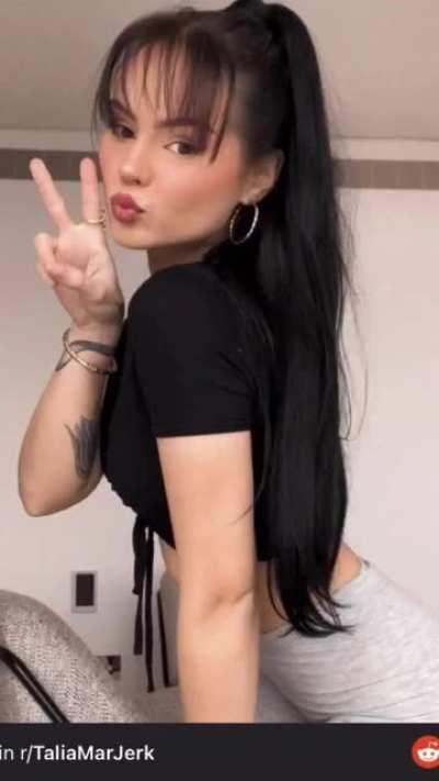 Upvote if you like this metronome fap tribute of talia :)