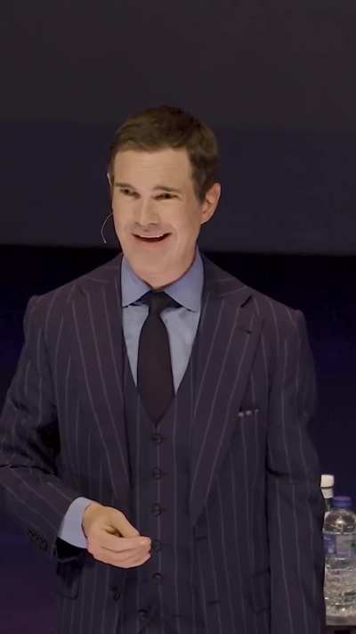 Dealing with a disruptive heckler...