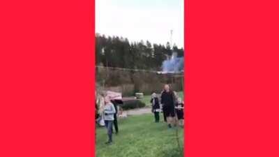 Por que la profe no reviso mi trabajo????