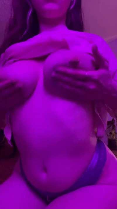 recently 19 and ready to get bred as an award