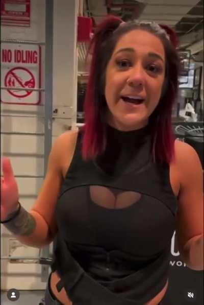 Wish she’d wear this gear on TV 😩