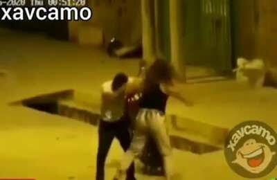 Everybody goes Kung Fu fighting