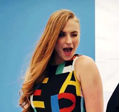 Sophie turner - when she see’s you