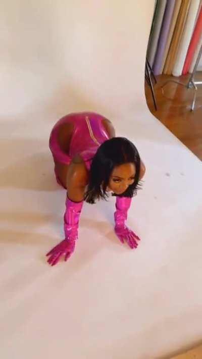 RacquelMills - Video #3918