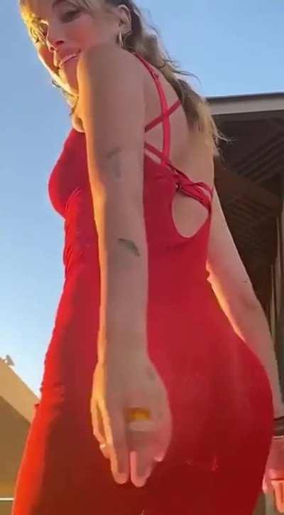 Olivia in that red dress