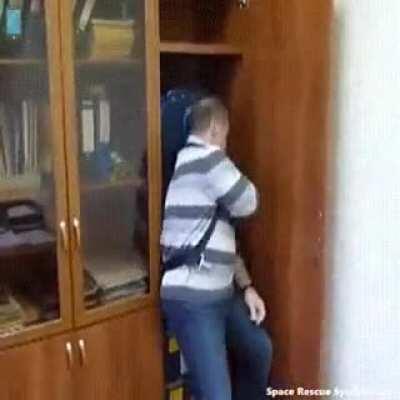 The high rise parachute safety system