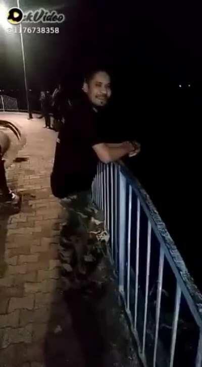 Let's catch this motherfucker .. location Bhopal near Bada Talab